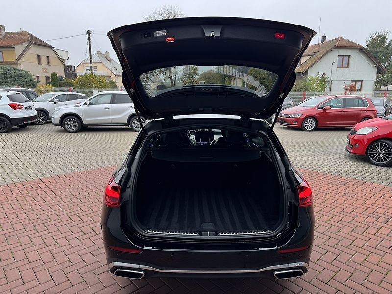 Mercedes-Benz Třídy C (2022) 220d AMG Ad.LED Navi Kamera - fotka 21 z 50