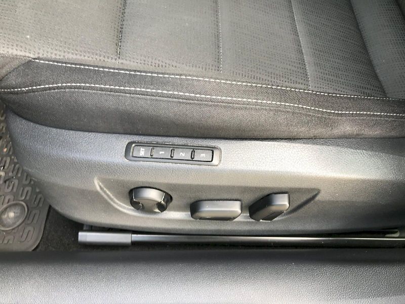 Škoda Superb (2018) COMBI 2.0 TDi - 110 kW, AMBITI - fotka 17 z 20