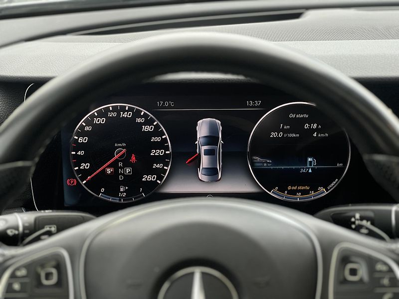 Mercedes-Benz Třídy E (2017)  E-Class 350d BURMESTER - fotka 12 z 30