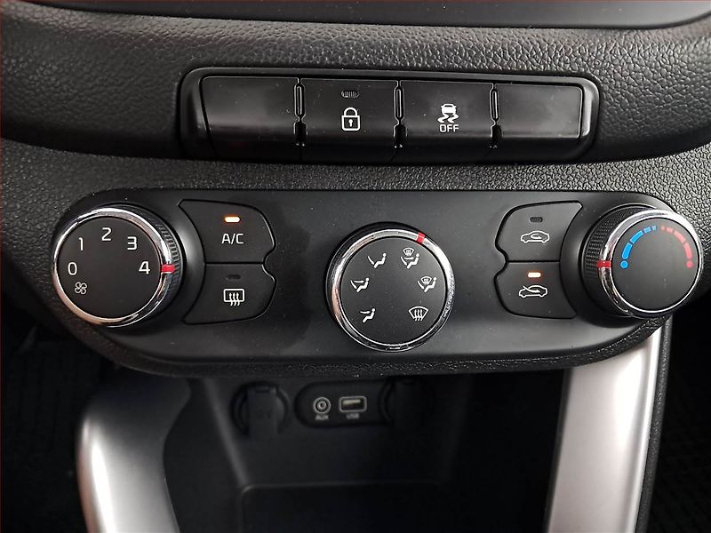 Kia Ceed (2016) 1.6 CRDi, Serv.kniha, Tempomat - fotka 13 z 20
