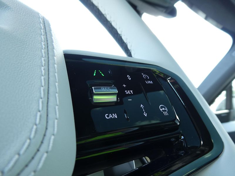 Land Rover Range Rover Sport (2026) 3,0 Dynamic SE D250 - fotka 17 z 34
