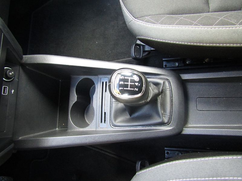 Škoda Fabia (2019) 1.0 MPI 55kW TOP QUALITY - fotka 36 z 39