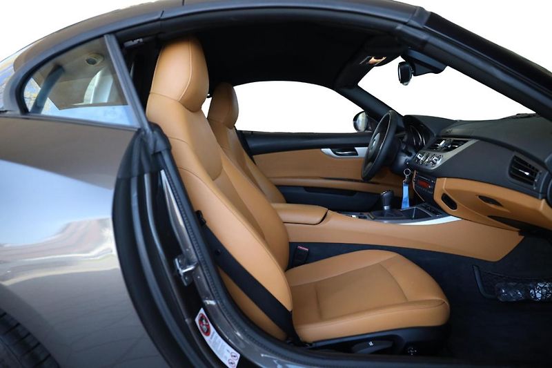 BMW Z4 sDrive 23I - fotka 19 z 30