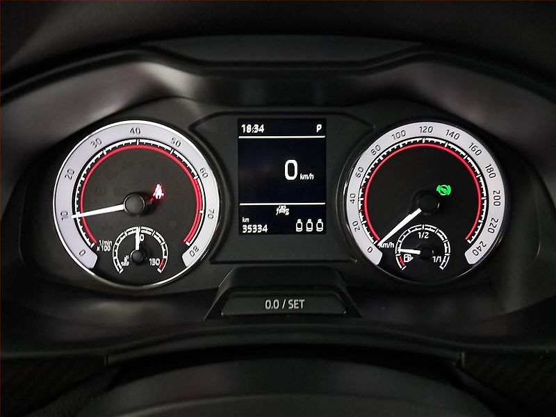 Škoda Kamiq (2021) Monte Carlo 1.0 TSI - fotka 11 z 26