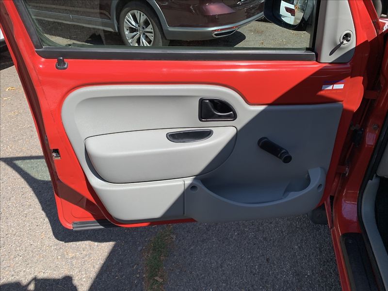 Renault Kangoo 1,2 i - fotka 13 z 15