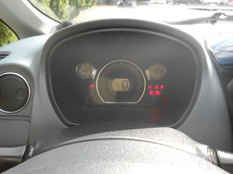 Peugeot iOn 79TKm!! KLIMA,AUTOMAT - fotka 28 z 39