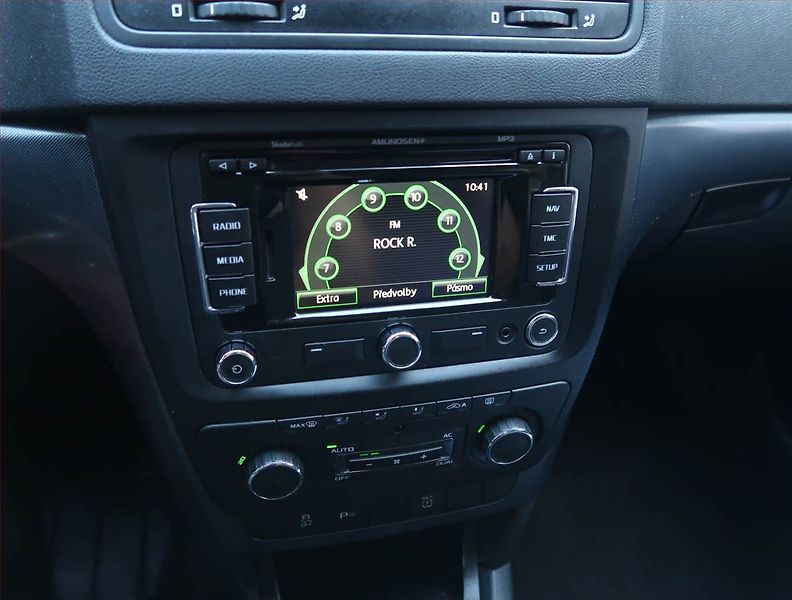 Škoda Yeti (2012) Ambition 1.4 TSI, Serv.kniha - fotka 12 z 17