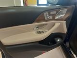 Mercedes-Benz GLE 300d 4MATIC AMG PAKET - náhled 28
