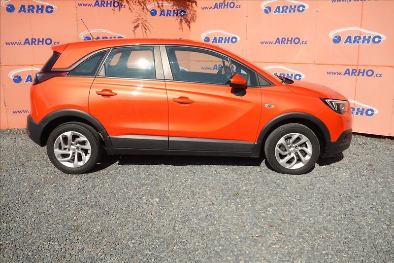 Opel Crossland X 1,2 T 96KW,ČR,SERVIS.KN.,AT. - fotka 8 z 38