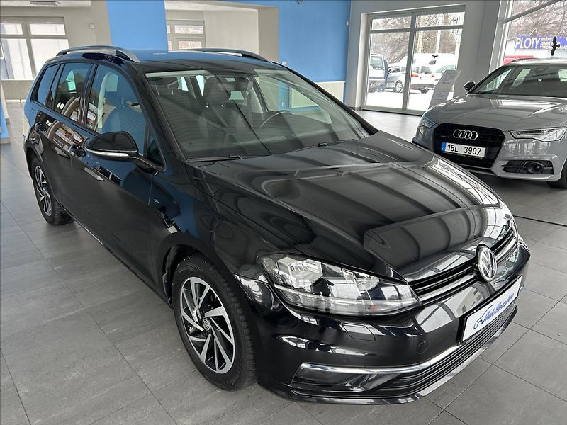 Volkswagen Golf 1,6   TDI 85kW,JOIN,TAŽNÉ,SERV - fotka 1 z 30