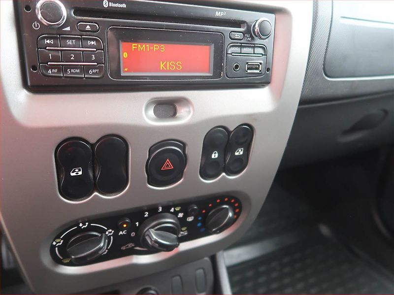 Dacia Duster (2013) 1.5 dCi, Park. senzory - fotka 12 z 12
