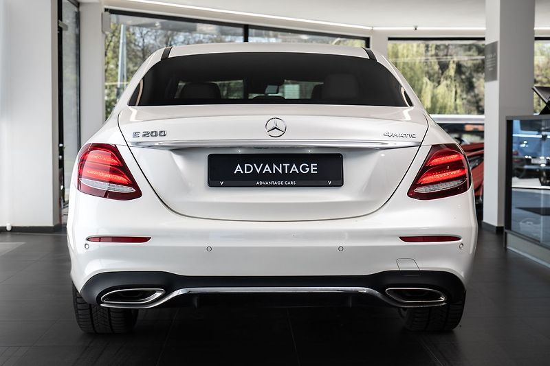 Mercedes-Benz Třídy E 4MATIC Burmester/ventilace - fotka 3 z 21