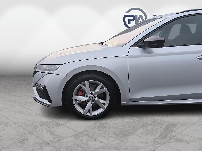 Škoda Octavia RS 2.0 TDI DSG - fotka 22 z 22