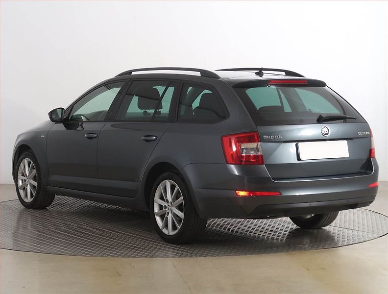 Škoda Octavia (2016) 1.6 TDI, Navi, Tempomat - fotka 4 z 17