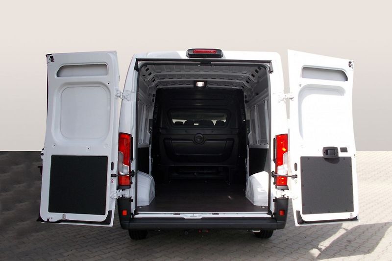 Opel Movano (2026) Van 3500 L3H2 2.2 CDTi 140k 6- - fotka 9 z 31