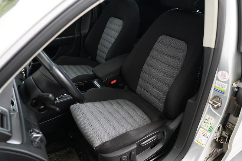 Volkswagen Passat - fotka 6 z 6
