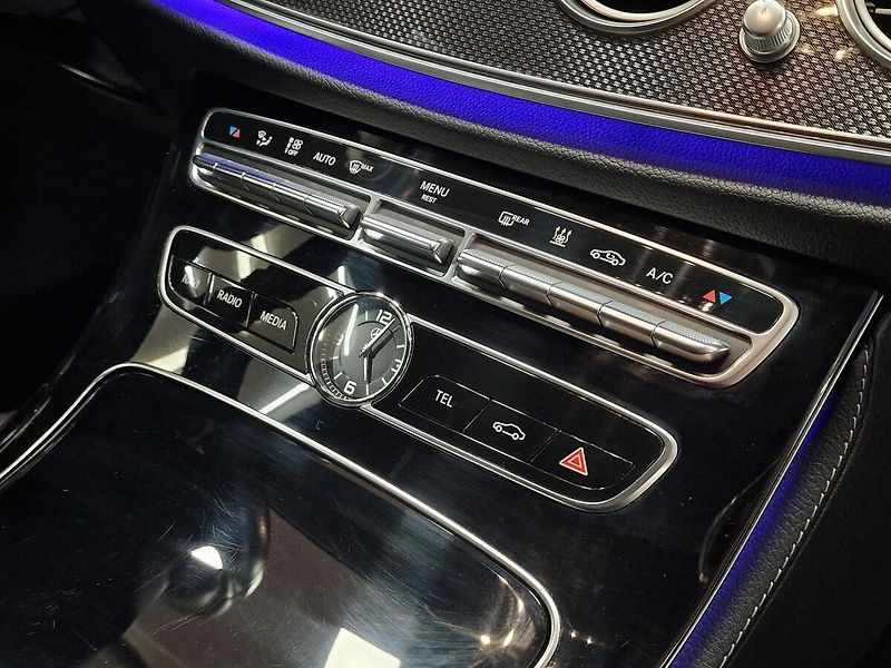 Mercedes-Benz 220 (2017) - fotka 41 z 74