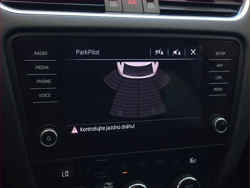 Škoda Octavia (2019) 1.6 TDI, Automat, Serv.kniha - fotka 20 z 20
