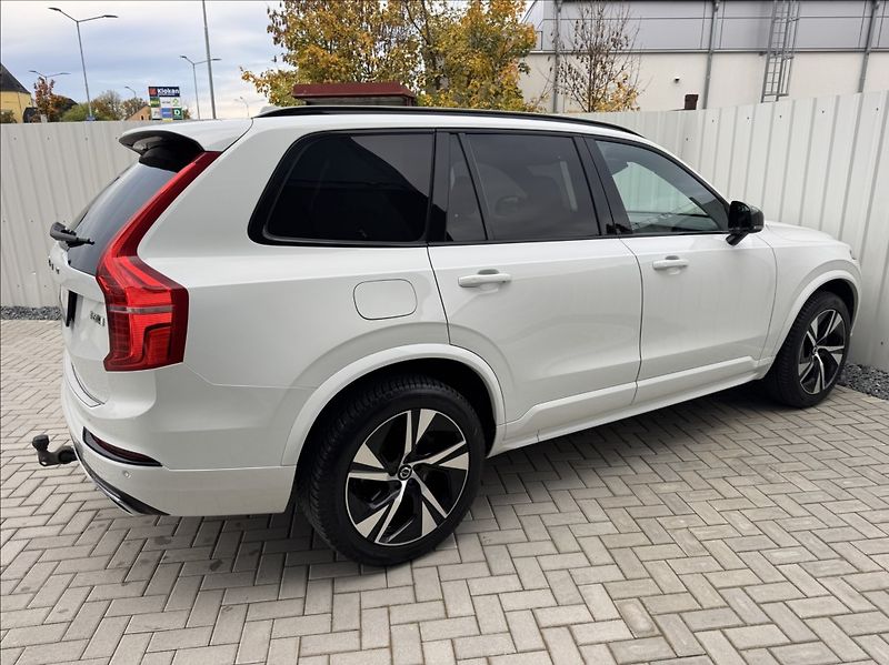 Volvo XC90 2,0 T6 AWD Drive-E 2.0L R-Desi - fotka 14 z 50