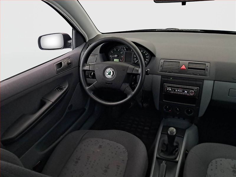 Škoda Fabia (2003) 1.4, ČR,1.maj, po STK, Tažné - fotka 7 z 15