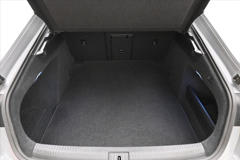 Volkswagen Arteon 2,0 TDI 147 kW DSG 4x4 ELEGANC - fotka 10 z 33