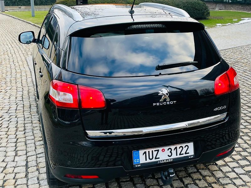 Peugeot 4008 1.8HDI 4x4 VÝHŘEV KAMERA TAŽNÉ - fotka 16 z 52