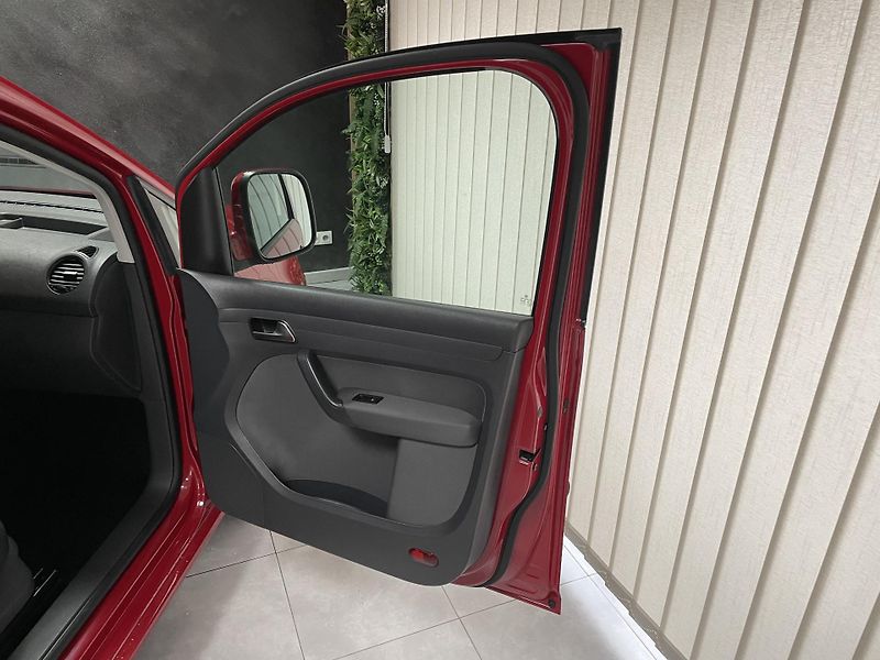 Volkswagen Caddy 1.2 TSi LIFE ČR AC NAVI TZ - fotka 11 z 21