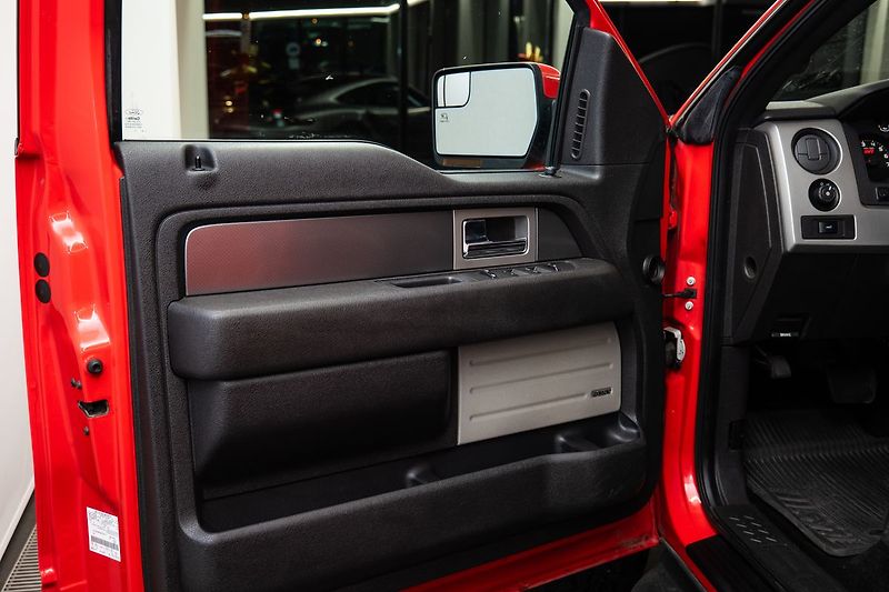 Ford F-150 6.2 SVT - fotka 11 z 24