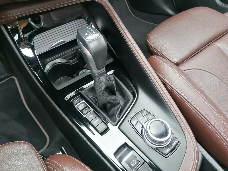 BMW X1 (2022) xDrive25eA Plug-in Hybrid - fotka 12 z 41
