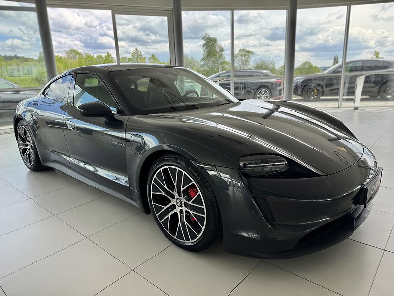 Porsche Taycan 4S Performance*Panorama*DPH - fotka 4 z 41