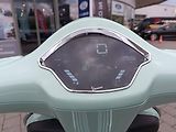 Vespa Primavera 125 3V ABS (2026) Verde Amabile 2026  (přísluše - náhled 11