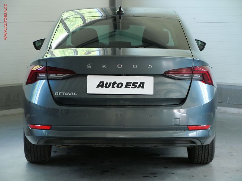 Škoda Octavia (2021) 2.0TDi, DSG, navi, LED - fotka 5 z 24