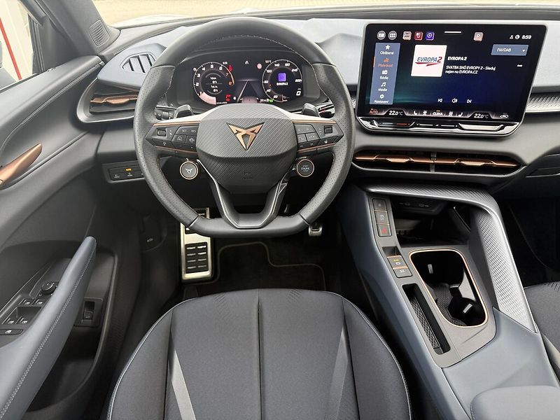 Cupra Terramar DSG 4WD 2,0 TSi 150 kW - fotka 7 z 24
