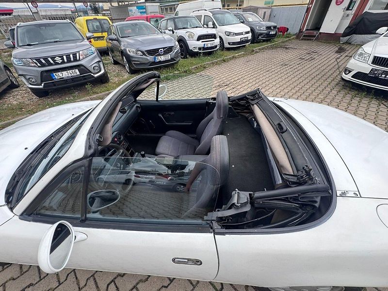 Mazda MX-5 (1990) NA 1,6i 85 KW MRKAČKA STK - fotka 23 z 47