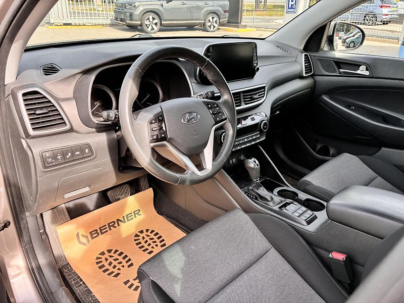 Hyundai Tucson 1.6T-GDI 130kW DCT STYLE       - fotka 9 z 26