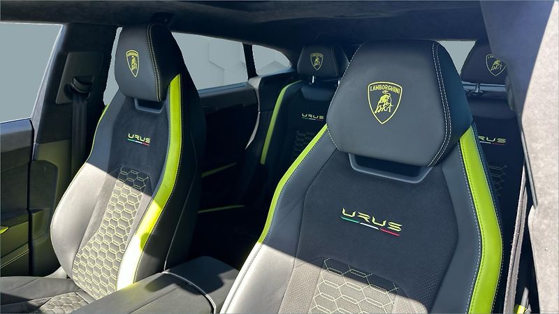 Lamborghini Urus (2021) Graphite Capsule - fotka 11 z 14