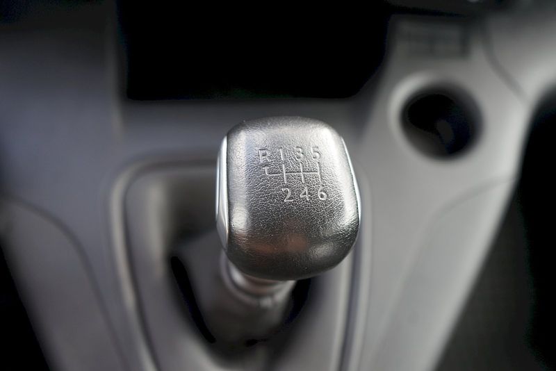 Opel Combo (2023) CDTI 96 kW N1 Elegance - fotka 17 z 27