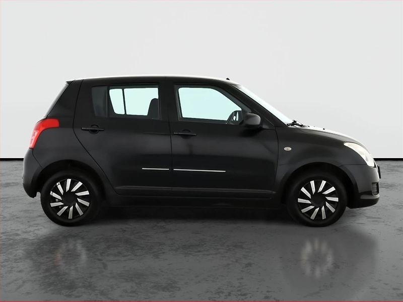 Suzuki Swift (2010) 1.3 i, Serv.kniha, rezervace - fotka 6 z 13