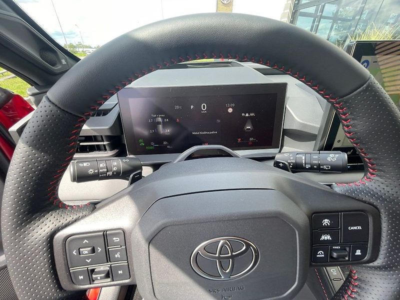 Toyota RAV4 2.5L PHEV CVT 4X4 GR SPORT - fotka 23 z 31