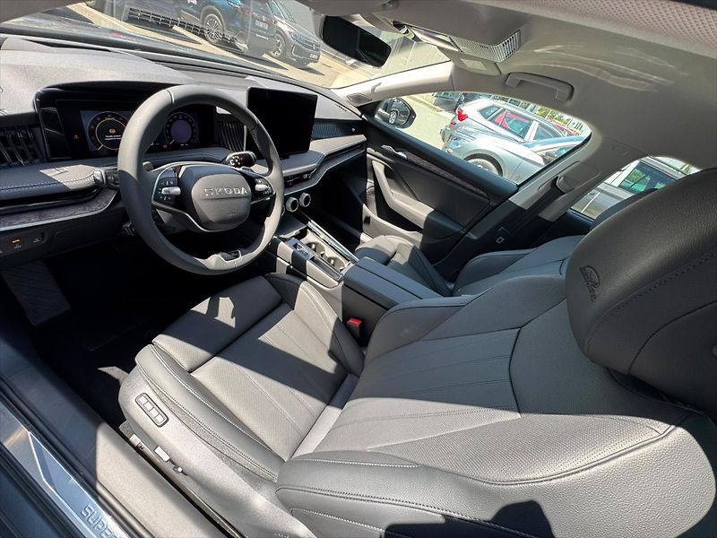 Škoda Superb (2026) 2,0 TDI 110 kW  L&K - fotka 8 z 11