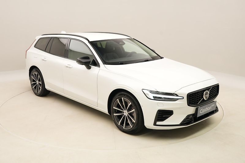 Volvo V60 (2026) T6 AWD Plug-in DARK PLUS - fotka 14 z 64