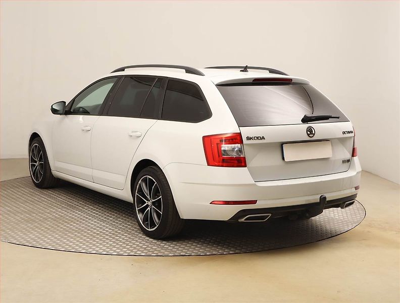 Škoda Octavia (2017) Ambition 2.0 TDI, Automat - fotka 4 z 28