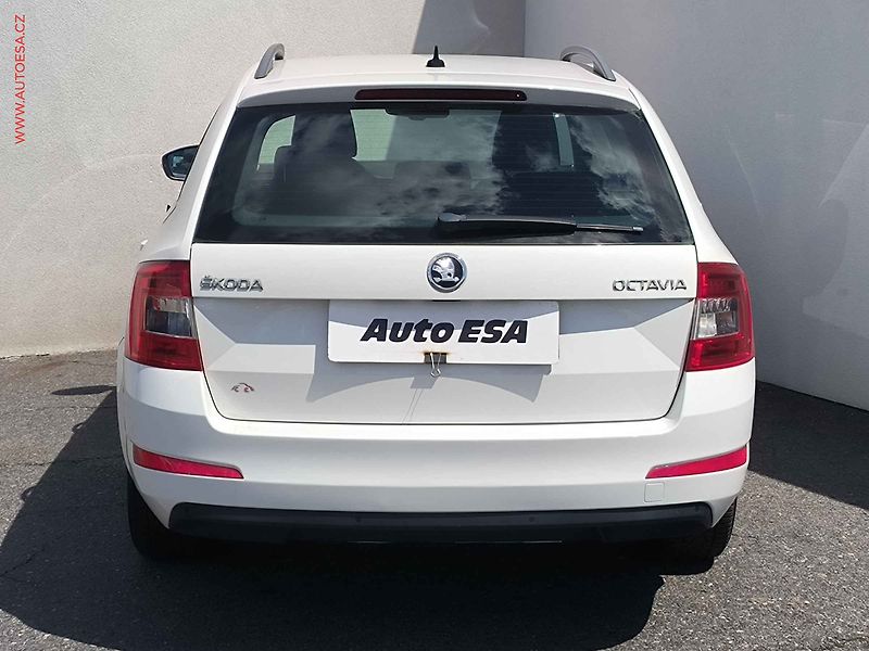 Škoda Octavia (2015) 1.6 TDi, Ambition - fotka 5 z 19