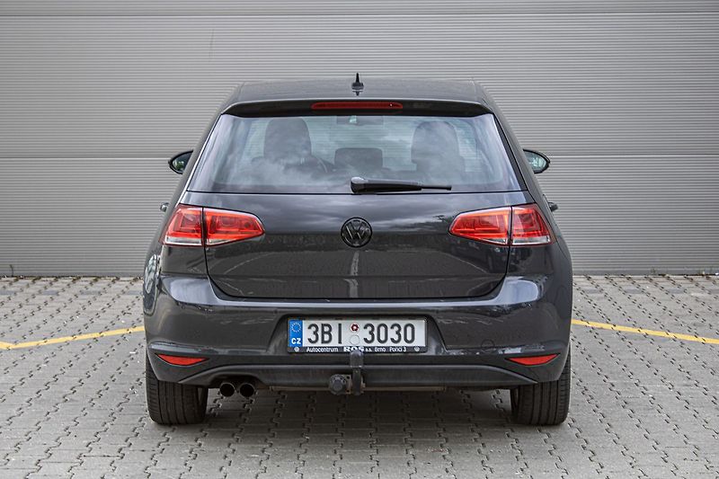 Volkswagen Golf - fotka 7 z 33
