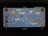 Land Rover Discovery Sport (2016) TD4, 4X4, Automat, 7 míst - náhled 21