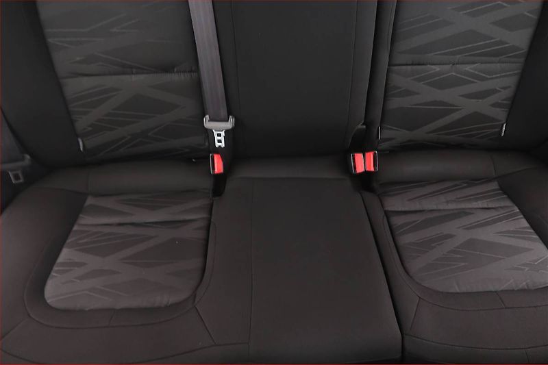 Kia Ceed (2016) 1.6 CRDi - fotka 10 z 15