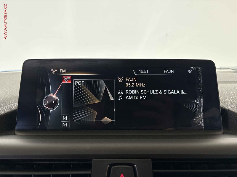 BMW Řada 1 (2015) 3.0 xD, ČR, AT - fotka 13 z 18