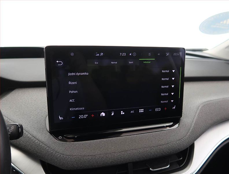 Škoda Enyaq (2021) iV 80 (82 kWh), SoH 81% - fotka 21 z 32