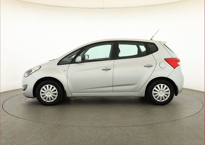 Hyundai ix20 (2011) 1.4 CVVT - fotka 3 z 12
