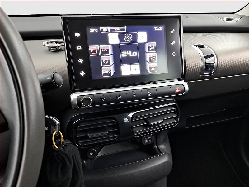 Citroën C4 Cactus (2016) 1.2 PureTech, Tempomat - fotka 12 z 15